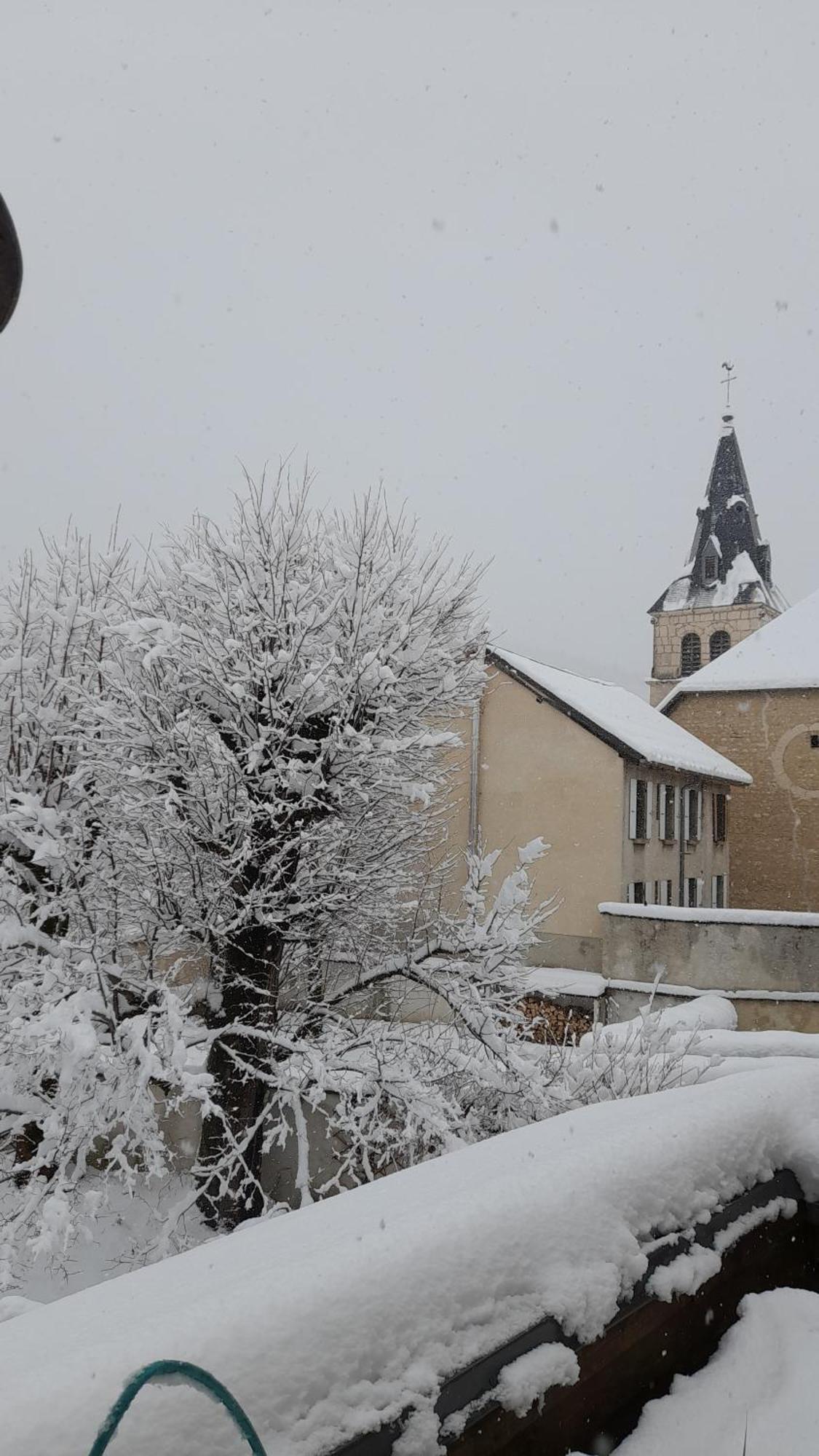 Hotel Du Centre Villard-de-Lans Esterno foto