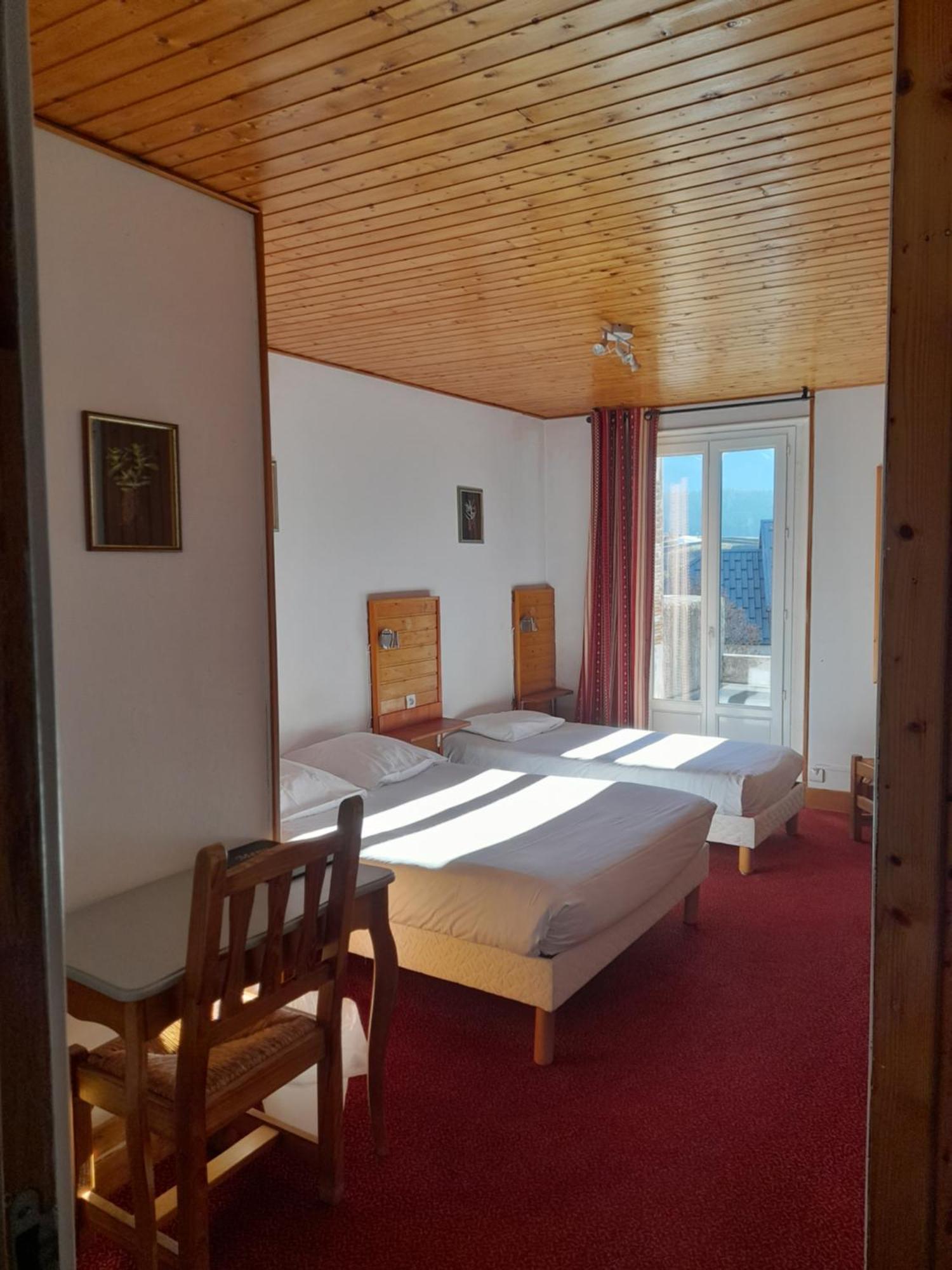 Hotel Du Centre Villard-de-Lans Esterno foto